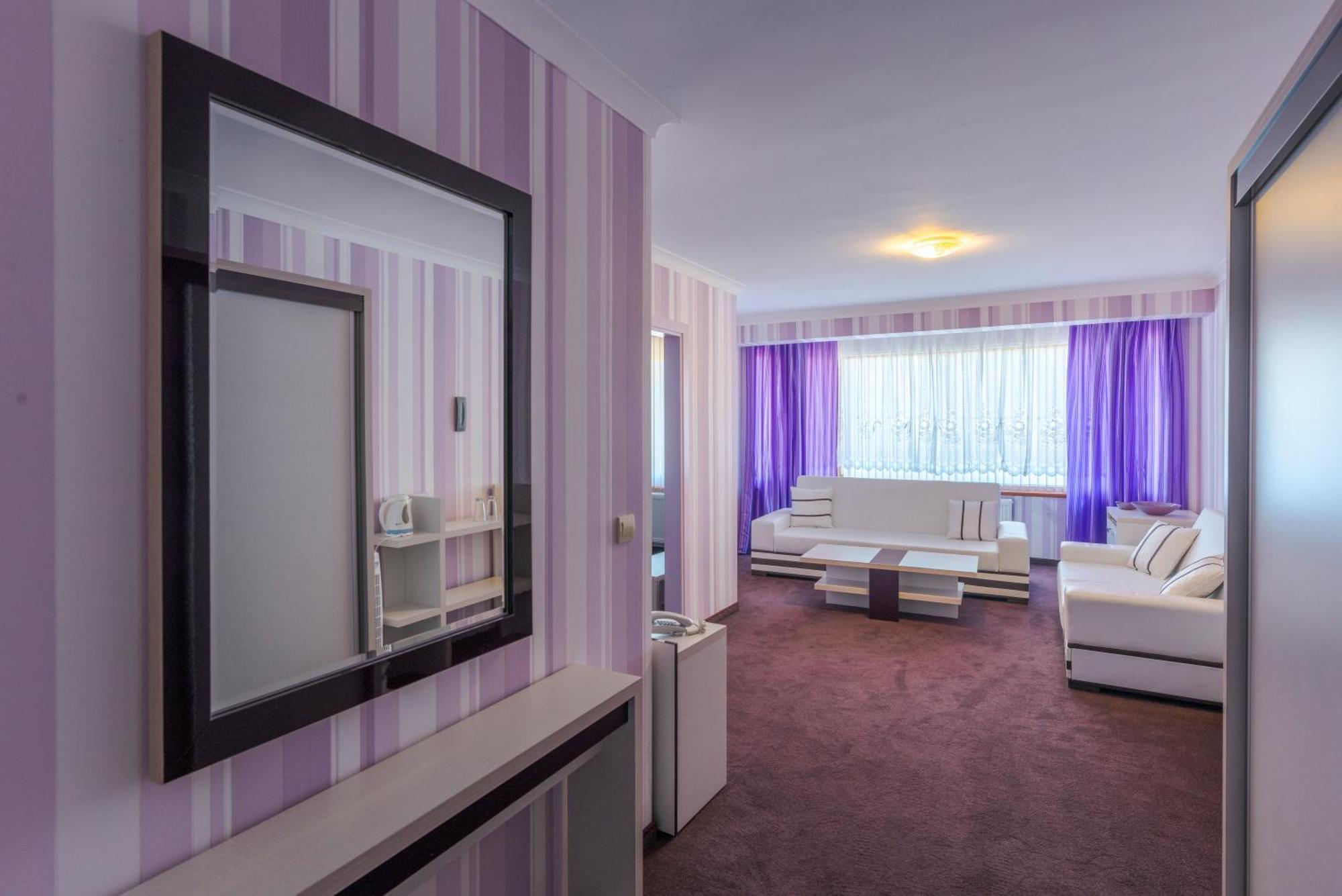 Семеен Хотел Кристал Smolyan Quarto foto