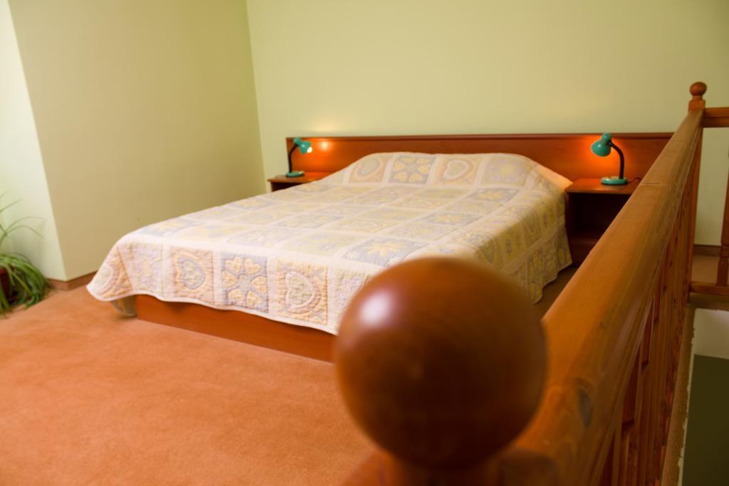 Семеен Хотел Кристал Smolyan Quarto foto