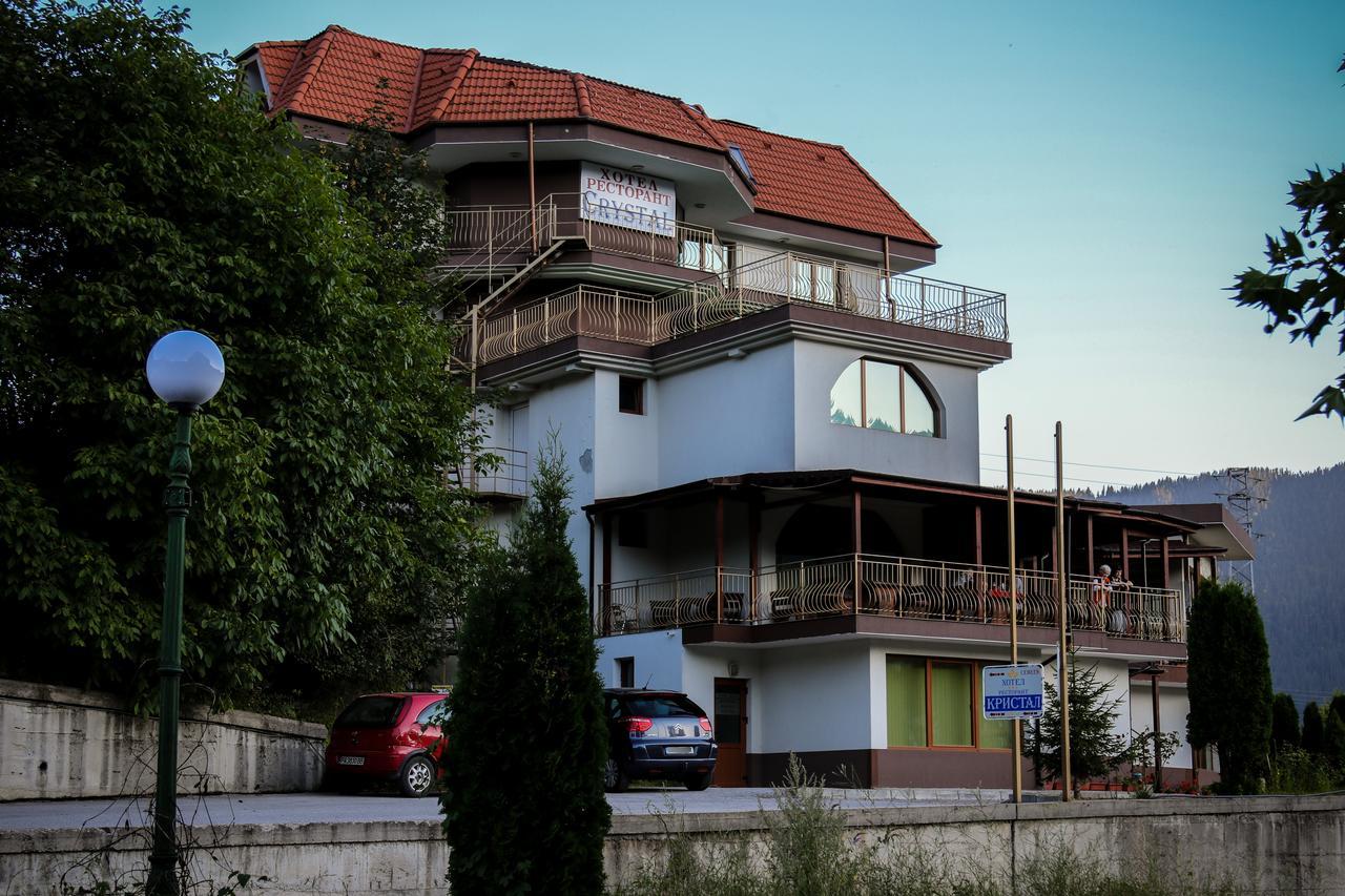 Семеен Хотел Кристал Smolyan Exterior foto
